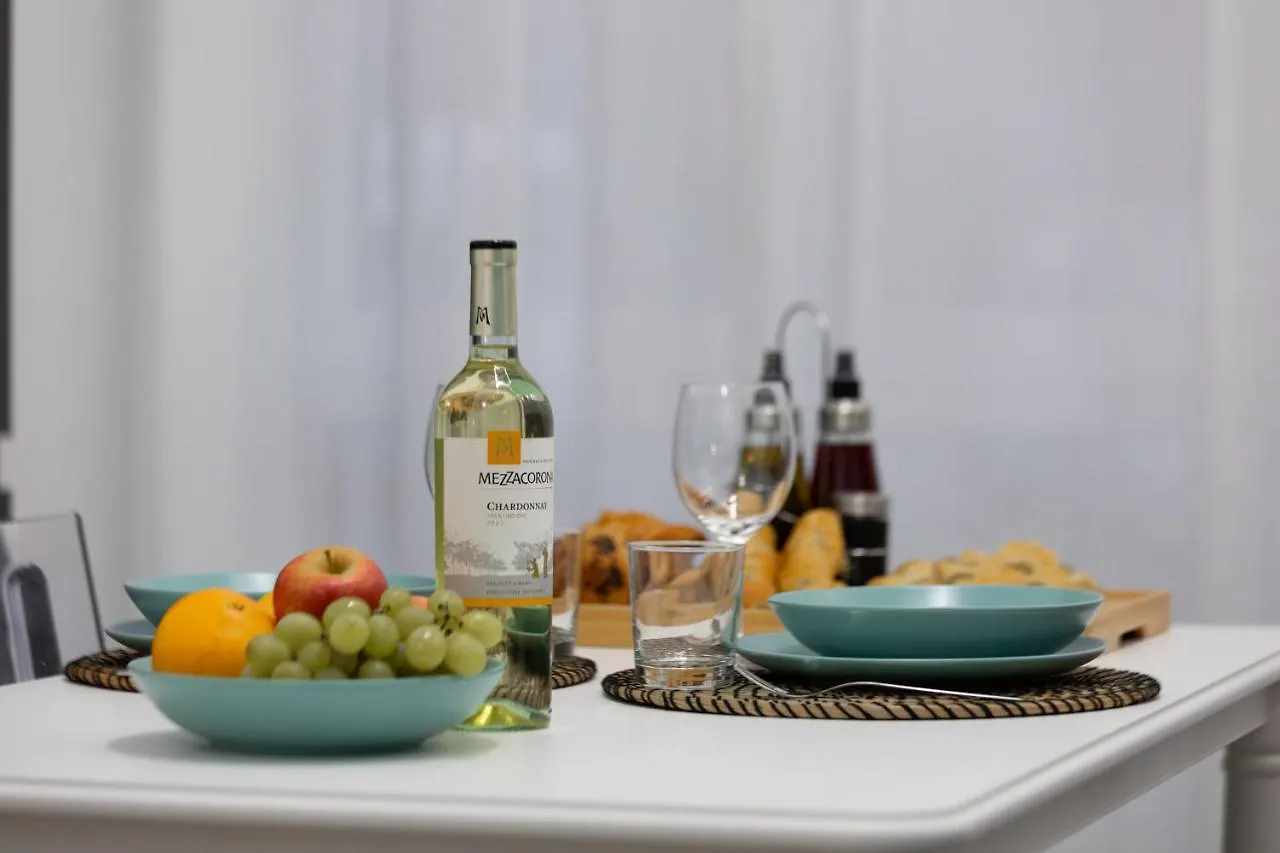 Divi Apartments Milano Navigli Suite 0*, Milan Italy